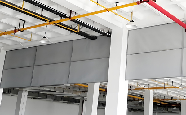 商场防烟分区常闭节点：镇原挡烟垂壁高度与控制器接线图解