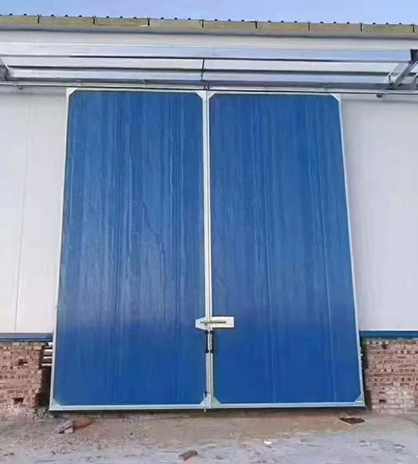 镇原工业门在大型仓储物流通道中的应用实例