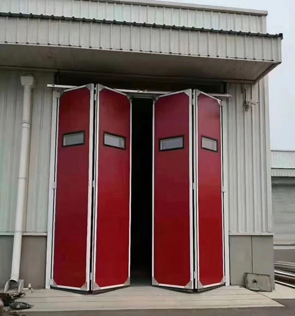 镇原工业折叠门在大型装配车间出入口的应用实例